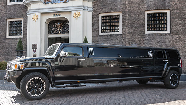 Hummer superstreched limo zwart